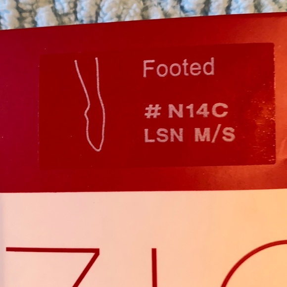 NIB Capezio Footed Tights - Picture 3 of 10